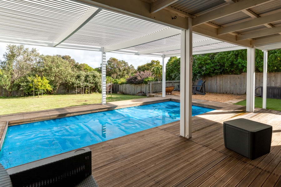 3 Bedroom Property for Sale in Noordhaven Western Cape